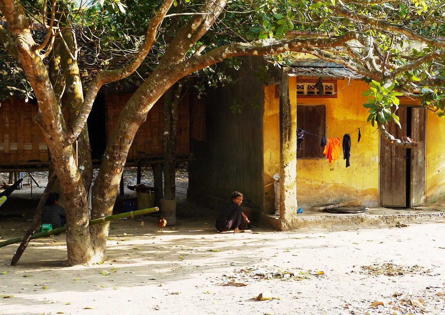 BƯỚC CHÂN TÌNH NGUYỆN 2014